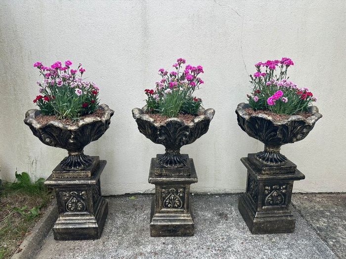 Garden planter on plinth antique Style