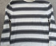 M&S boy's long sleeve top. Age 7/8