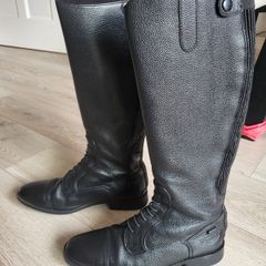 Horse riding boots