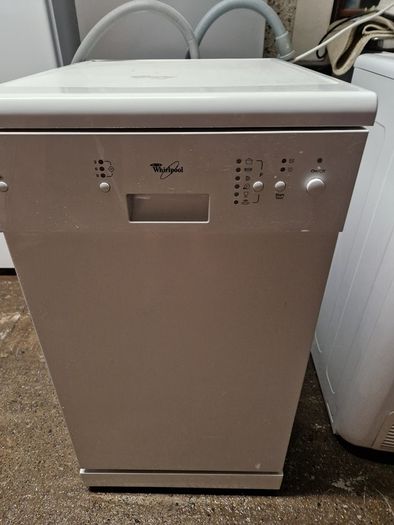 Whirlpool slimline dishwasher
