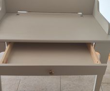 vanity/ desk