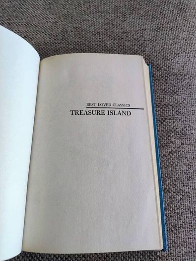 Treasure Island Best Loved Classics 1963 hardback by Robert Louis Stevenson in very good condition see photos FREE STANDARD POSTAGE INCLUDED