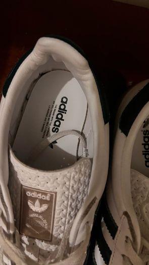 white adidas gazelle