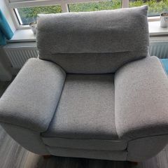 2,2,1 suite of furniture