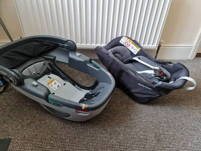 maxi cosi coral and familyfix 3 isofix base