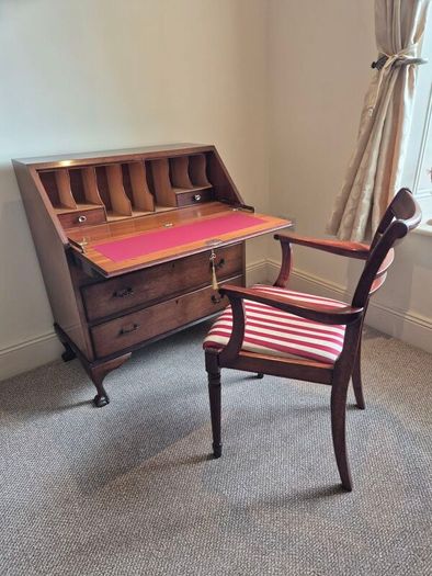 Writing desk