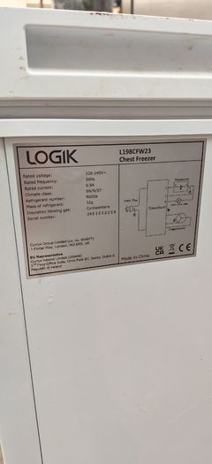 Chest freezer