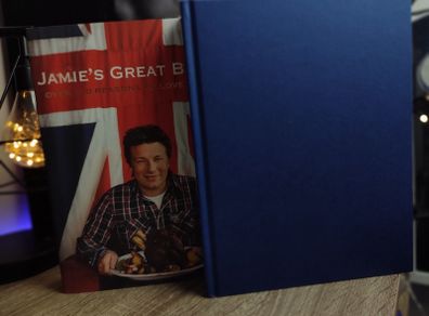 Jamie's Great Britain ! Jamie Oliver ! RRP 30 Pounds ! Hardcover ! 2011 ! by Penguin Books !