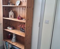 Bookcase/shelf unit