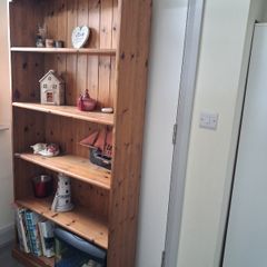 Bookcase/shelf unit