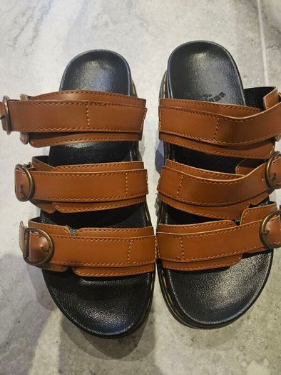 dr martins sandles