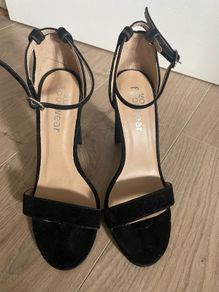 koi footwear size 4 brand new