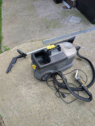 carpet cleaner