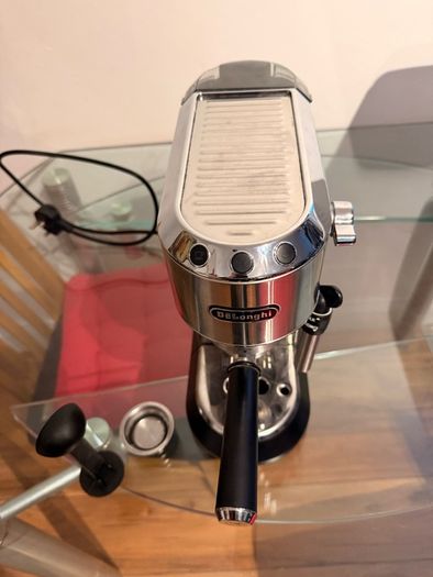 Delonghi Dedica espresso machine
