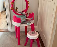 Barbie dressing table
