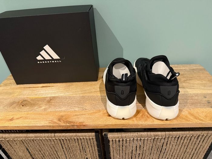 Adidas Dame 9 Size UK 11