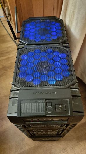 Bundle: Gigabyte AORUS GTX 1080 Ti Xtreme Edition 11GB, intel i9 9900K, ASUS ROG Maximus XI Extreme, Seasonic Platinum PSU, DDR4 memory: G.Skill 2x 16 GB ( 32 GB ), Samsung 860 EVO 500 GB, SATA Solid State Drive ( SSD )