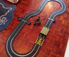Scalextric Pro Speedway Set: Rivals Edition