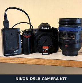 Nikon D90 DSLR Camera  Nikon 18 200mm VR Lens Complete Kit