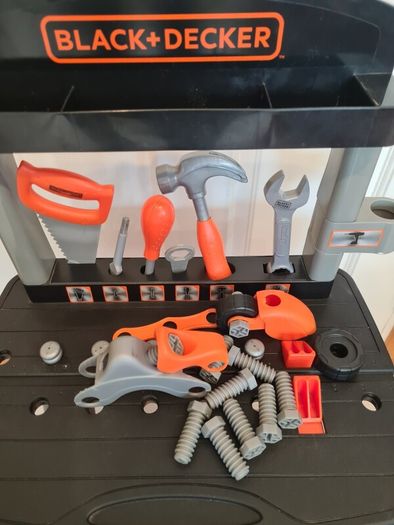 Black & Decker Toy Tool Bench