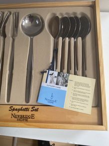 Newbridge  silverware Spaghetti set