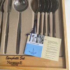 Newbridge  silverware Spaghetti set