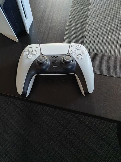 PlayStation 5 (disk version). PS5