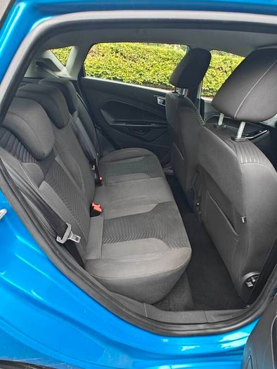 2015 Ford Fiesta Automatic low mileage