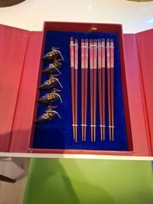 Chop sticks