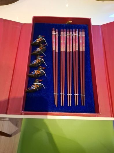 Chop sticks