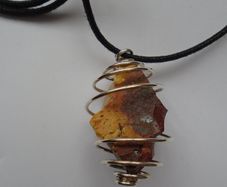 Raw Mookaite pendant, Gemstone jewellery, Pendant. Unisex jewellery. Gift