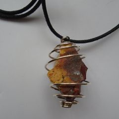 Raw Mookaite pendant, Gemstone jewellery, Pendant. Unisex jewellery. Gift