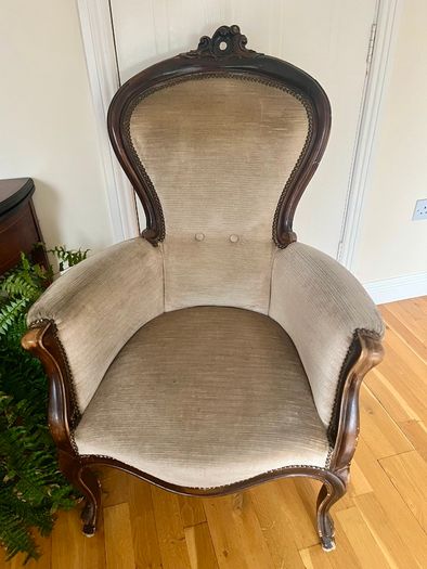 Antique Victorian Ladies Armchair
