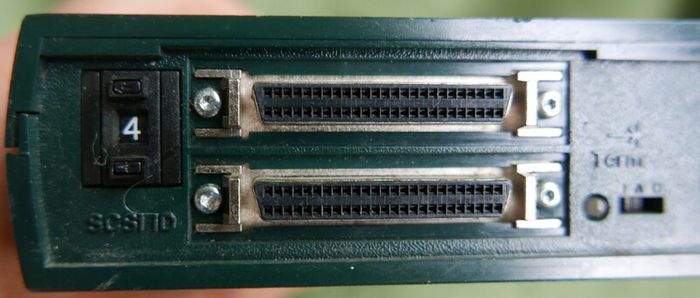 IOMEGA JAZ External Drive - V1000S - Untested