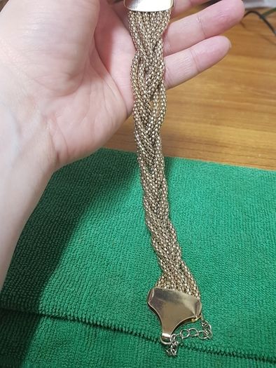 Elegant bracelet