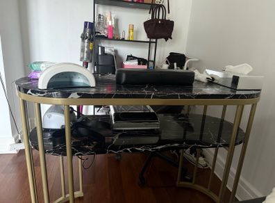nail table desk