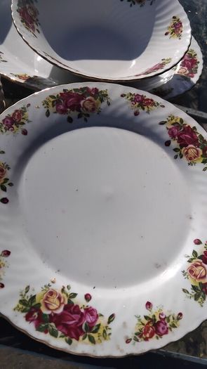 40piece  Part Dinner Set