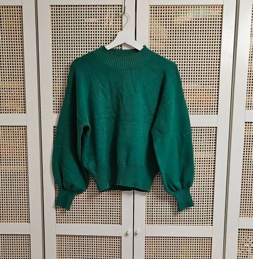 Green Jumper Object S