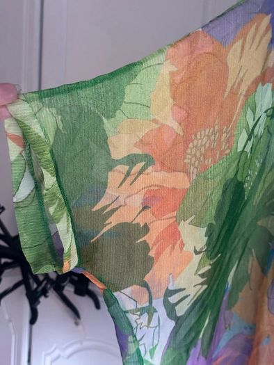 Lovely Italian one size summer top size UK16-20 EU 44-48 Postage included