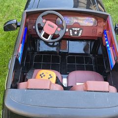 Kids Electric Range Rover-Style Car