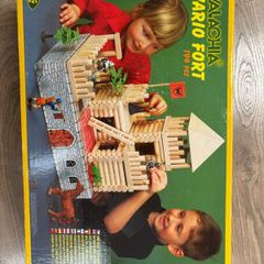 Wooden construction set