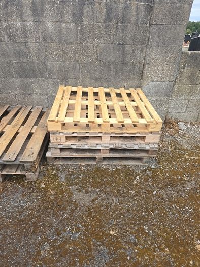Pallets to take away