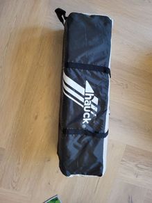 Hauck travel cot and play
