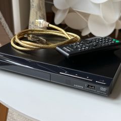 Sony DVP-SR760H DVD Player w/ Remote & Cable
