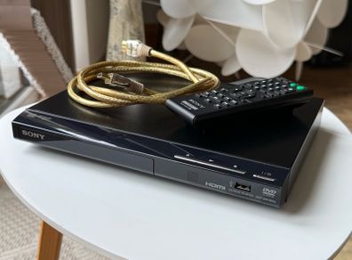 Sony DVP-SR760H DVD Player w/ Remote & Cable
