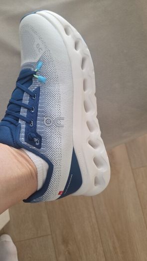 ladies trainers  on clouds