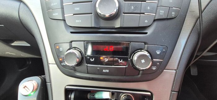 2013 Vauxhall Insignia New NCT