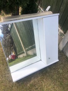 mirror cabinet
