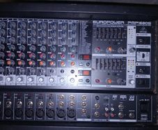 Behringer PMP1680S powered mixer