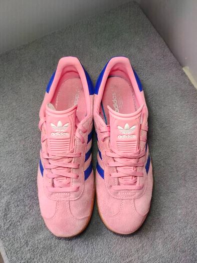 Trainers Adidas Originals women.
